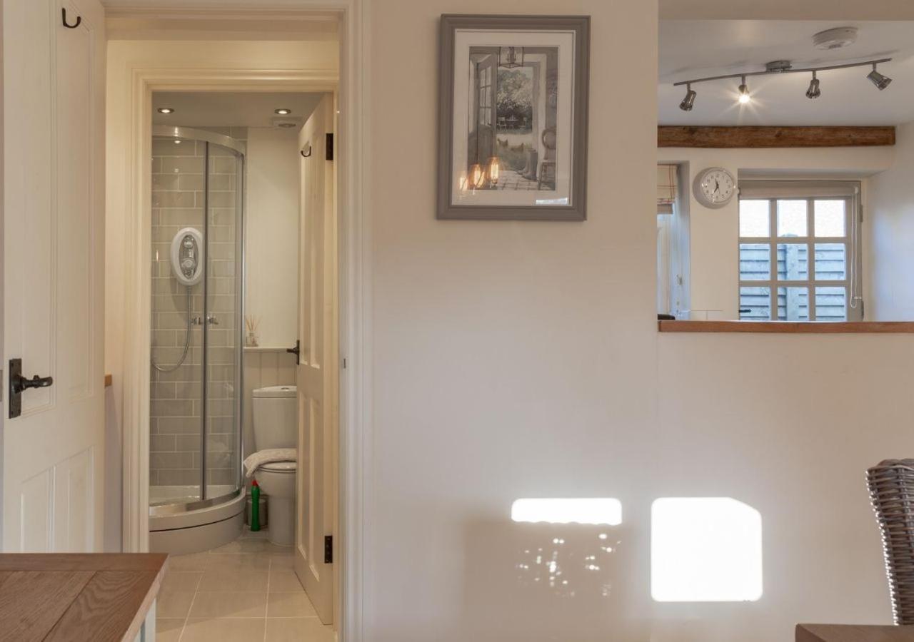 Jasmine Cottage - 2 Bedroom In Heart Of Bourton! Extérieur photo