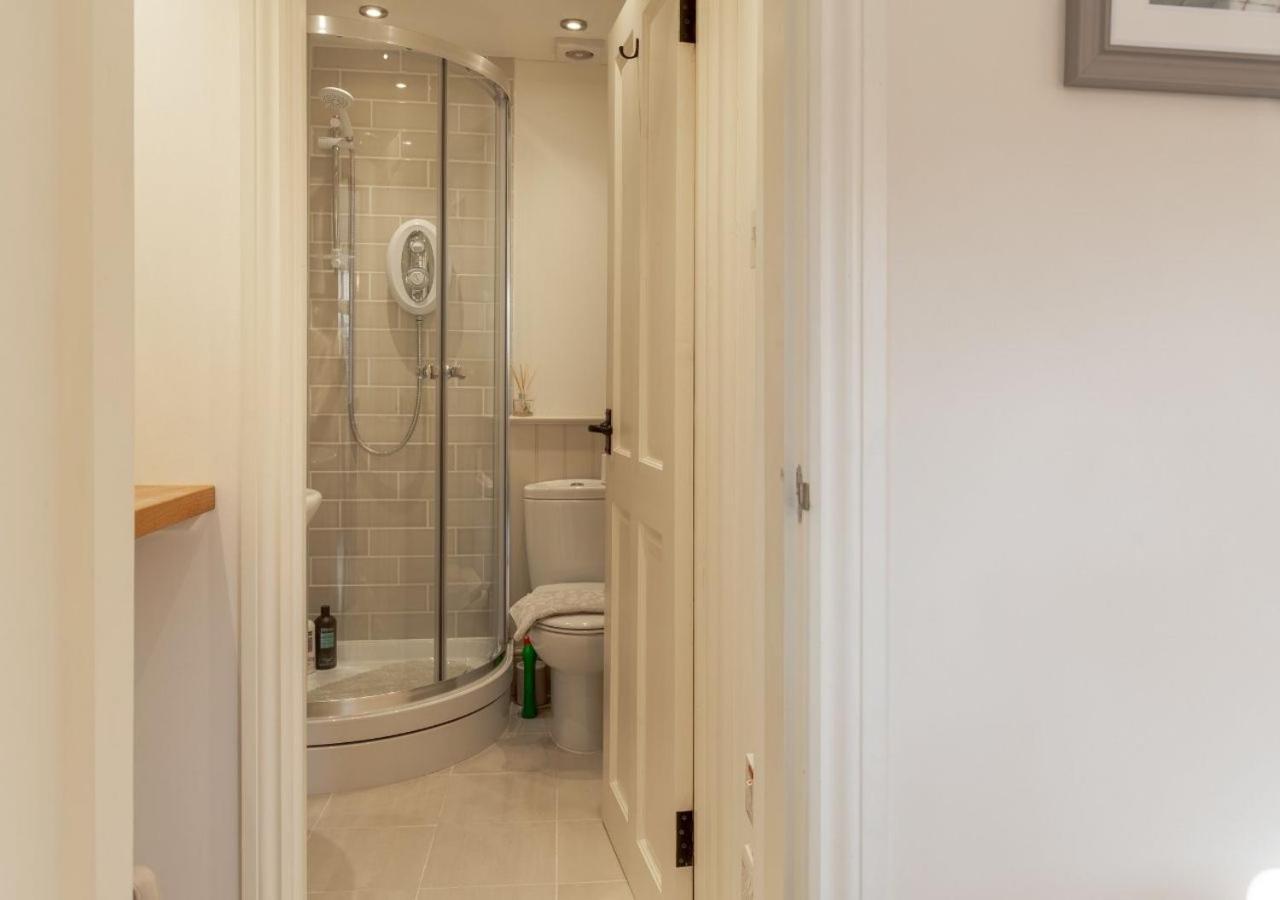 Jasmine Cottage - 2 Bedroom In Heart Of Bourton! Extérieur photo