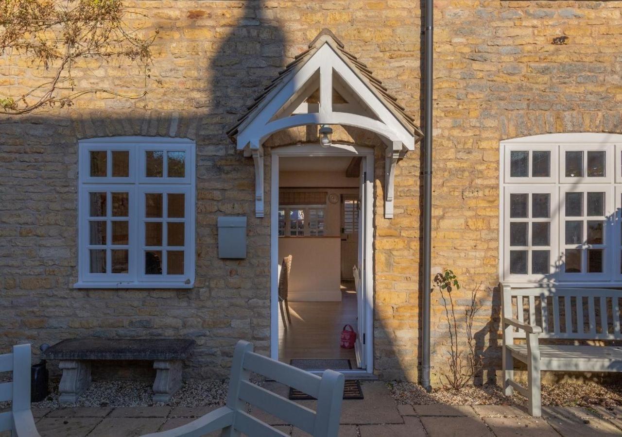 Jasmine Cottage - 2 Bedroom In Heart Of Bourton! Extérieur photo