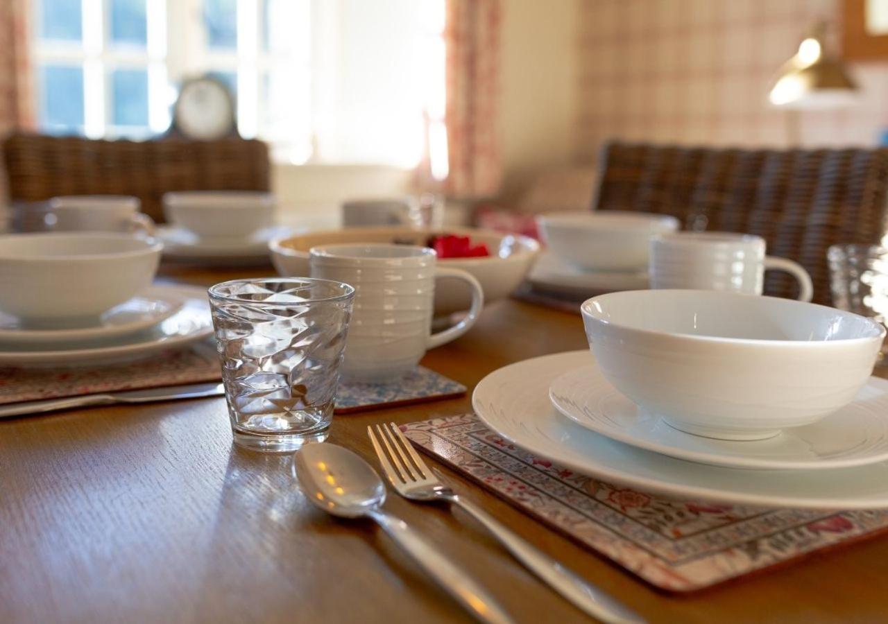 Jasmine Cottage - 2 Bedroom In Heart Of Bourton! Extérieur photo