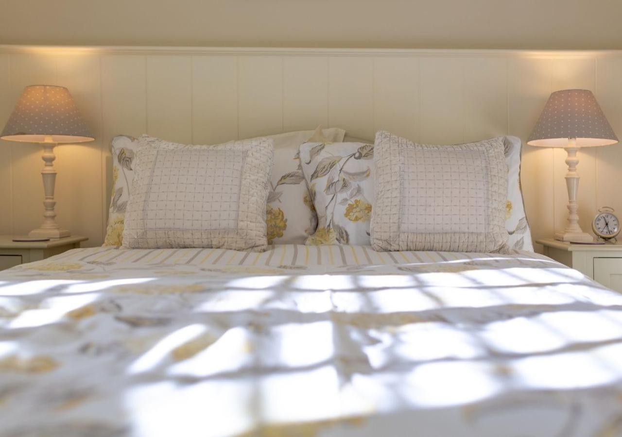 Jasmine Cottage - 2 Bedroom In Heart Of Bourton! Extérieur photo
