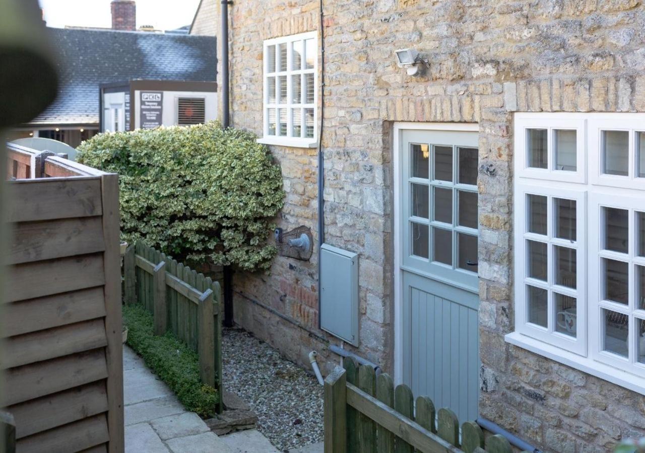 Jasmine Cottage - 2 Bedroom In Heart Of Bourton! Extérieur photo
