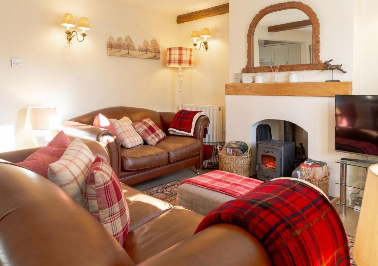 Jasmine Cottage - 2 Bedroom In Heart Of Bourton! Extérieur photo