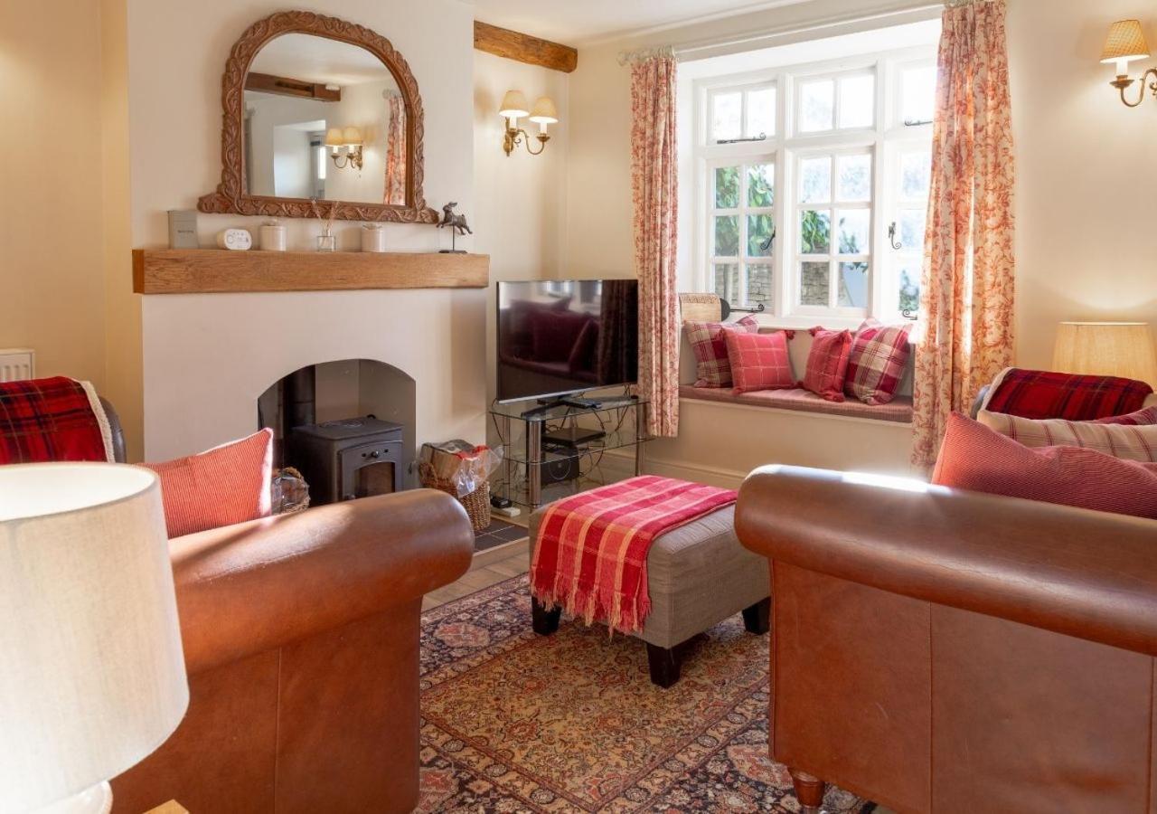 Jasmine Cottage - 2 Bedroom In Heart Of Bourton! Extérieur photo