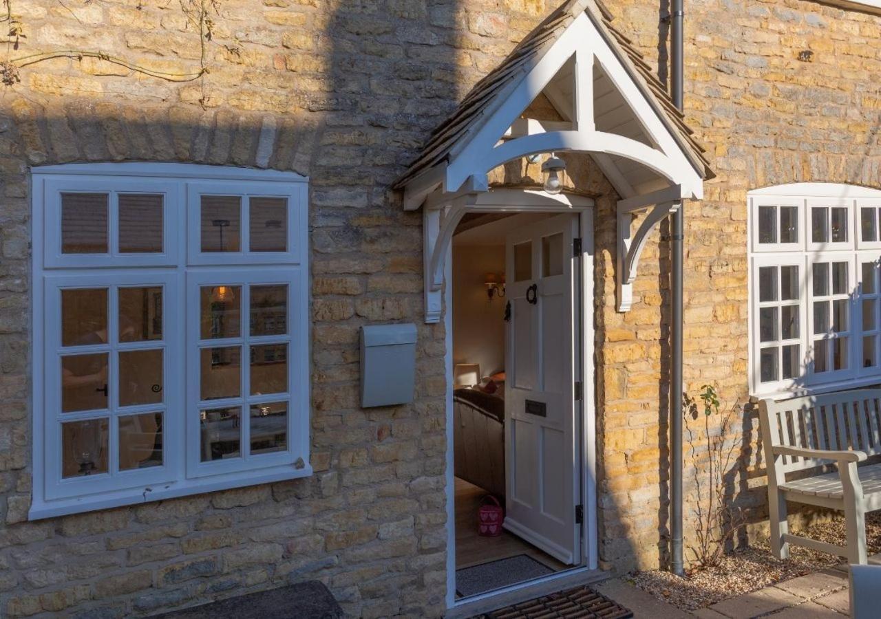 Jasmine Cottage - 2 Bedroom In Heart Of Bourton! Extérieur photo