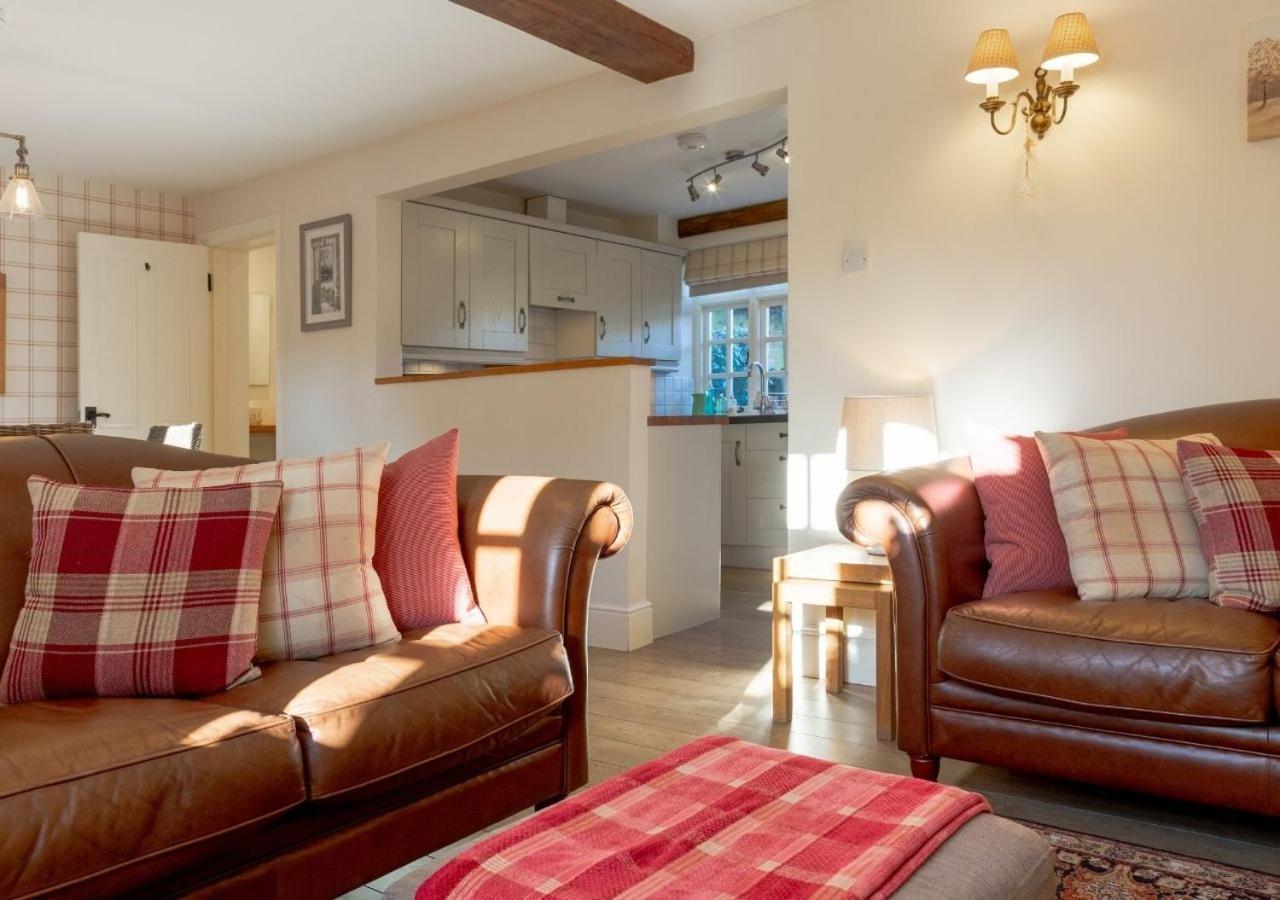 Jasmine Cottage - 2 Bedroom In Heart Of Bourton! Extérieur photo