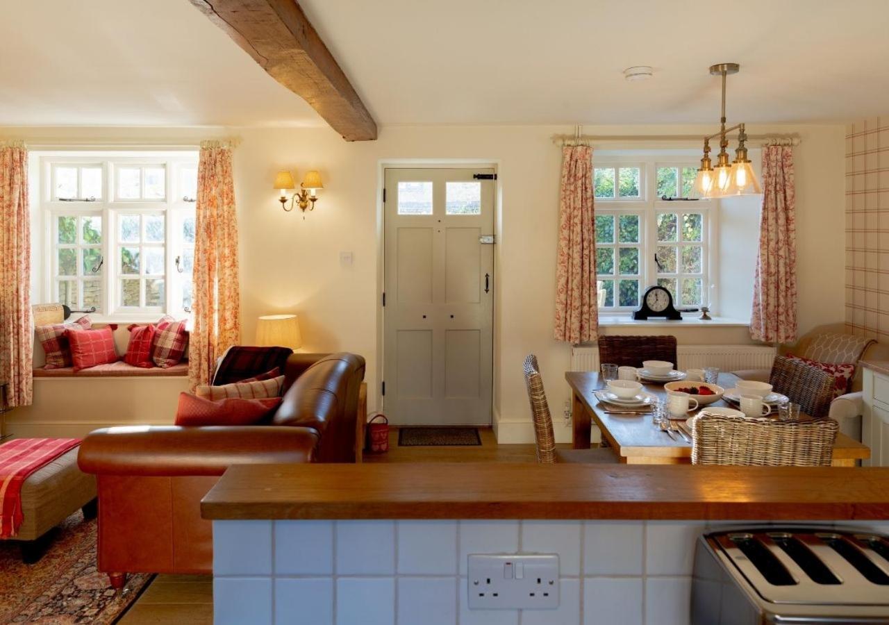 Jasmine Cottage - 2 Bedroom In Heart Of Bourton! Extérieur photo